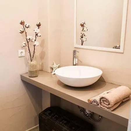 Traditional 3 Bedroom * Spathi (Kea)
