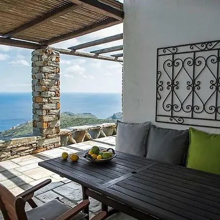 Traditional 3 Bedroom *